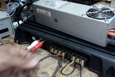 como conectar fuente de poder para auto