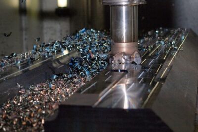 conoce los fundamentos de las maquinas herramienta cnc