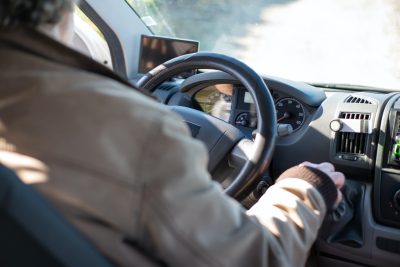 descubre como el tacometro mejorar tu conduccion y previene problemas en el motor