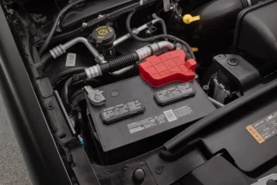 descubre como elegir la bateria idonea para tu automovil con estos consejos practicos
