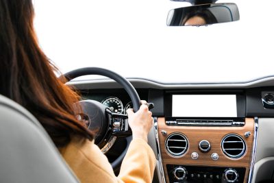 descubre las causas y soluciones para ese ruido molesto en tu vehiculo
