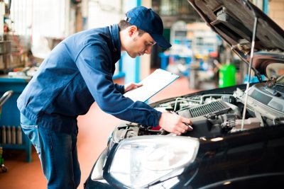 descubre que es el peritaje de un carro y que se revisa para evaluar su estado y valor 2