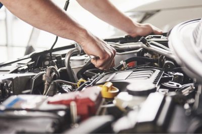 detecta los sintomas que indican que necesitas reparar tu motor a gasolina