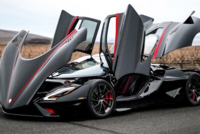 el ssc tuatara alcanzo los 475 km h y se acerca a su objetivo de alcanzar los 500 km h