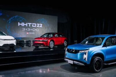 foxconn la empresa que fabrica el iphone ahora tambien fabricara autos electricos