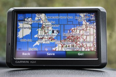 gps para auto gratis beneficios y caracteristicas