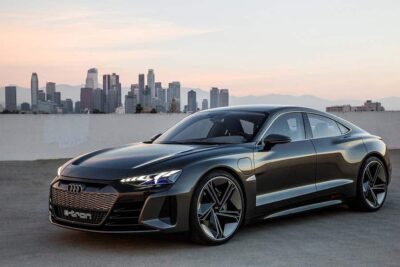 la tecnologia mas cool en el nuevo suv electrico e tron de audi esta prohibida en los ee uu