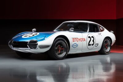 sale a subasta un toyota shelby 2000gt de 1967