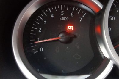 soluciona los errores intermitentes en tu renault con esta guia detallada